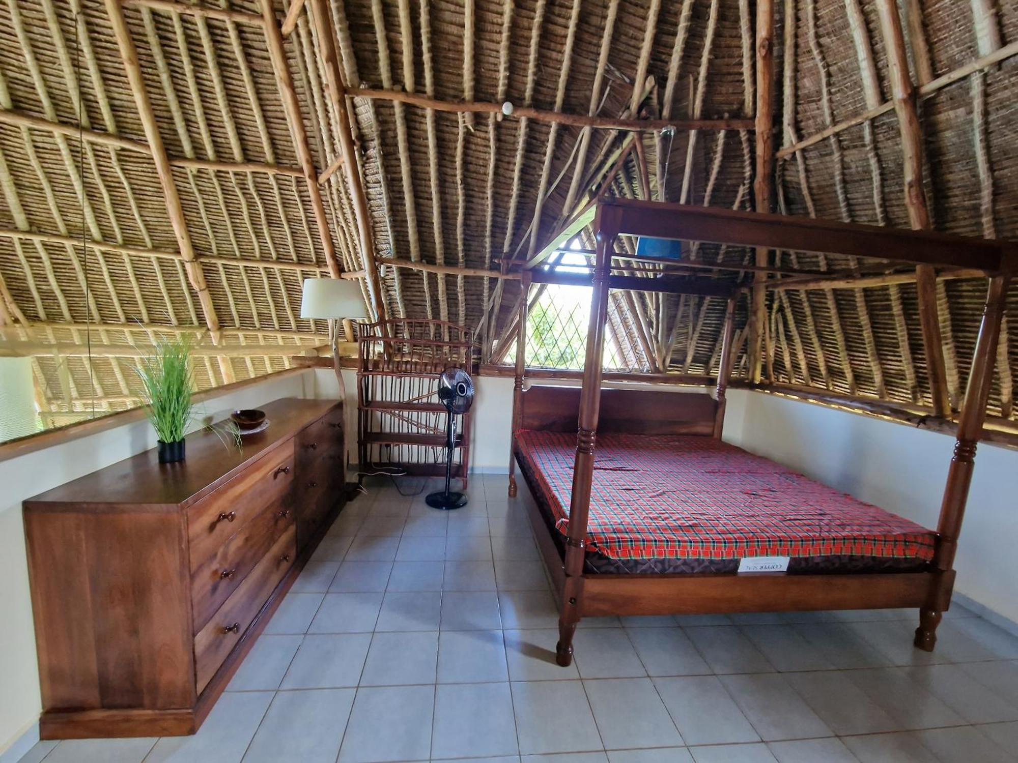 Paradiesische Villa Maisha Mazuri Mit Pool. Terrasse Und Personal Praia de Diani Exterior foto