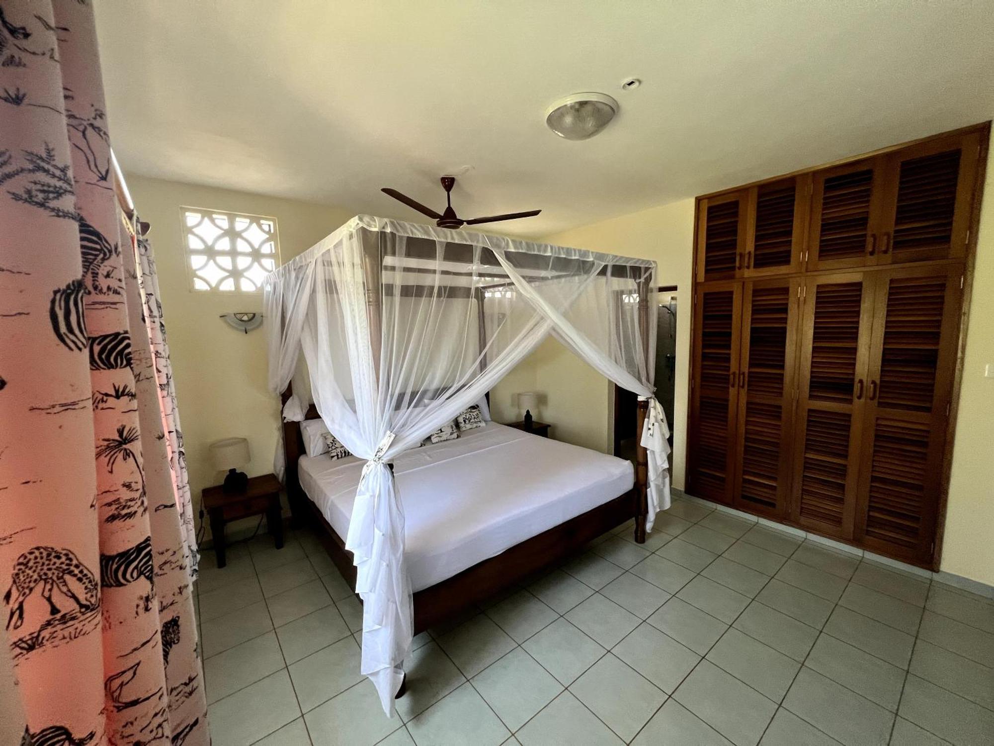 Paradiesische Villa Maisha Mazuri Mit Pool. Terrasse Und Personal Praia de Diani Exterior foto